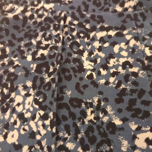Seven 7 Women's Cheetah Animal Print Leggings Size S Stretch Soft -429 - Picture 2 of 8